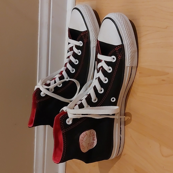 New Black (with Pink Stitching) Chuck Taylor All Stars Hi Converse - Picture 1 of 7